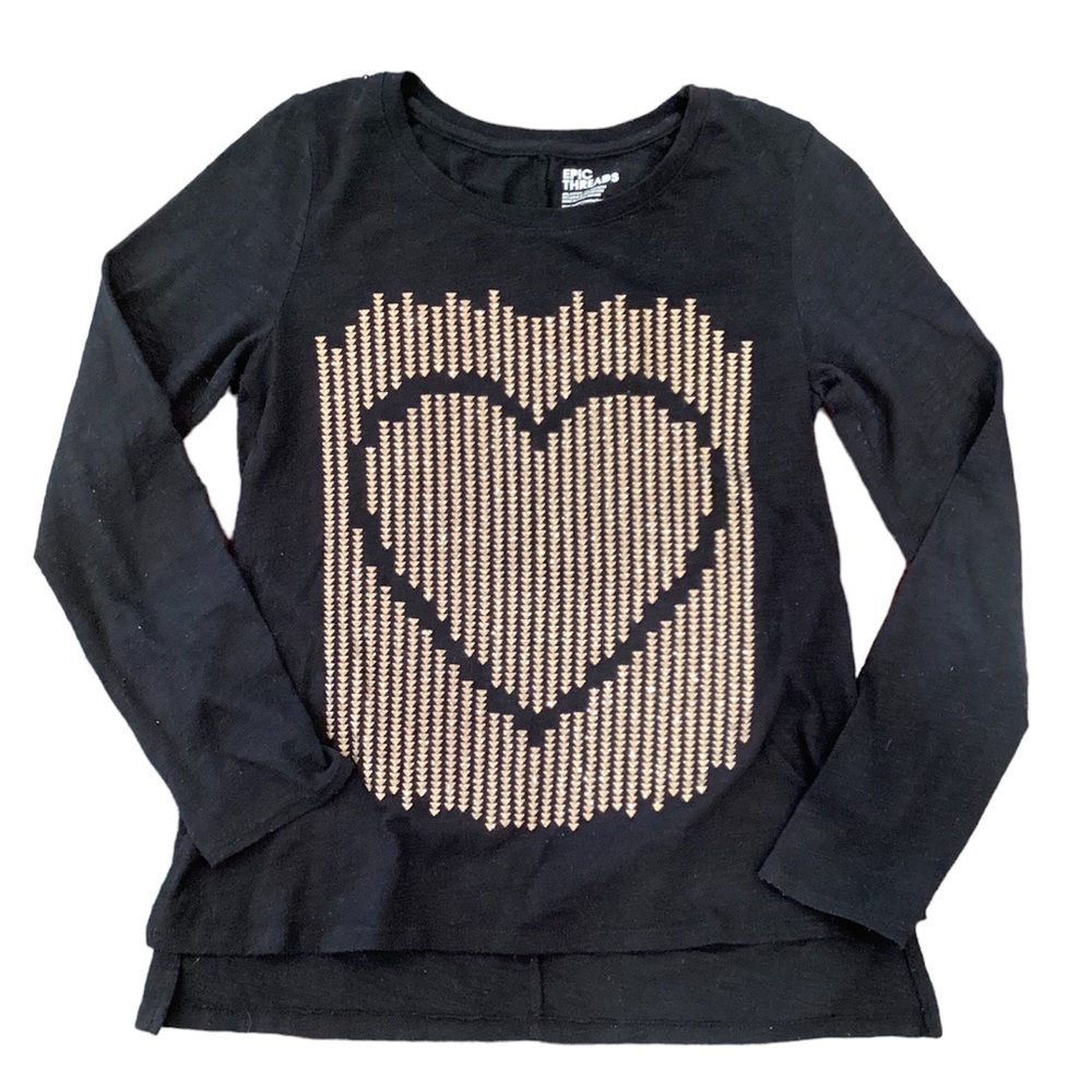 BOGO 🥳 Epic Threads black long sleeve T-shirt gold glitter heart decal | girls L